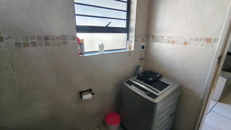 To Let 2 Bedroom Property for Rent in Die Bult North West